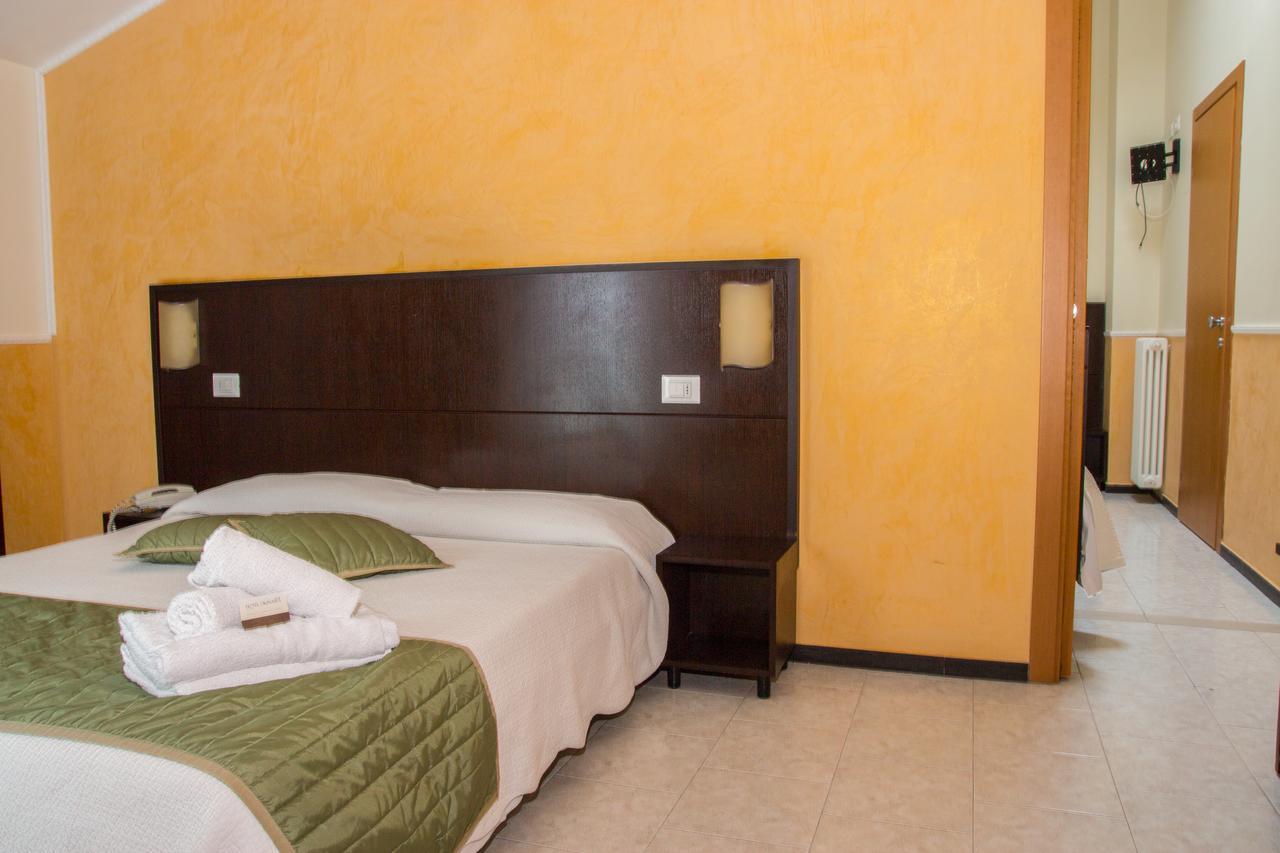 Hotel Okinawa Rimini Exterior foto